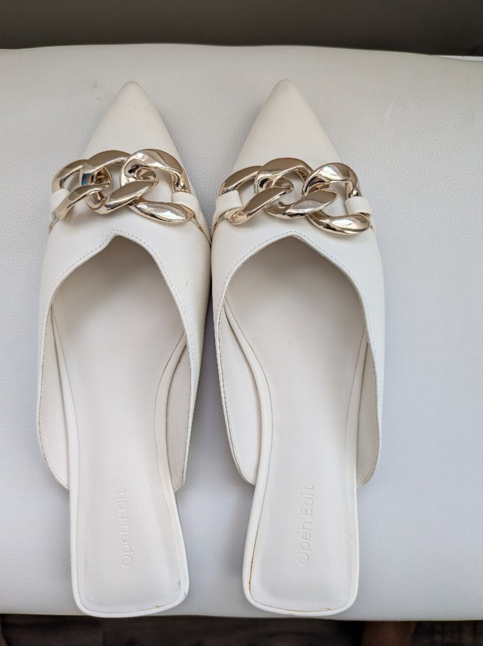 Elegant Women's Cream Pointed Toe Chain Mules